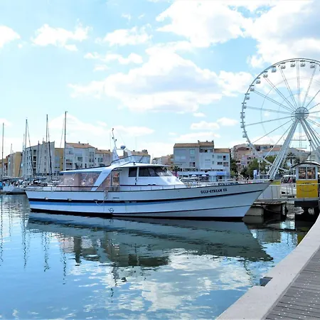 Apartmán Appartement T2 Avec Cabine, 4 Couchages, Vue Port, Parking, Pres Plage - Fr-1-249-414